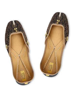black leather handcrafted mojaris - 10344696 - Standard Image - 4