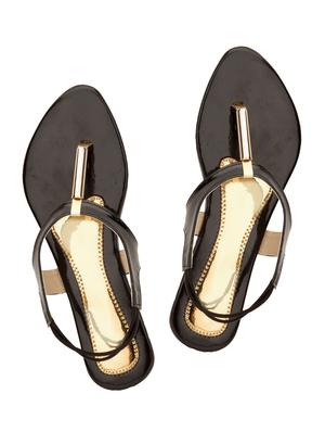 black leatherette sandals - 10530384 - Standard Image - 4