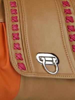 color block leatherette hand bag - 1055696 - Standard Image - 4