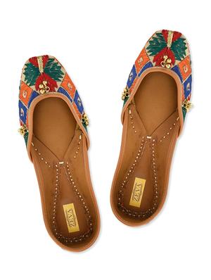mult icoloured leather mojris - 10628860 - Standard Image - 4