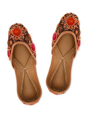 brown embellished leather mojris - 10628866 - Standard Image - 4