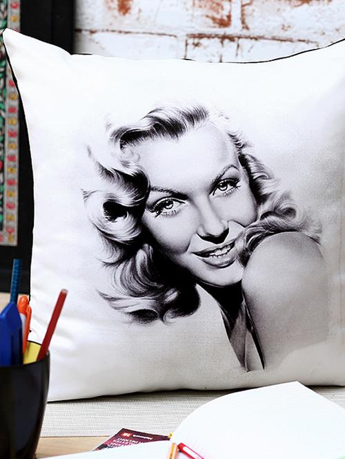digital printed cushion cover - 10756309 - Standard Image - 1