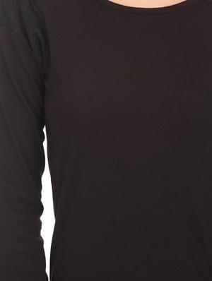 solid black lace yoke cotton top - 1078009 - Standard Image - 4