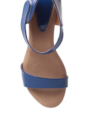 heels - 10859258 - Standard Image - 4