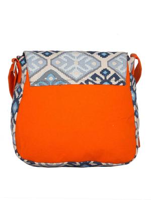 multi colored canvas printed sling bag - 10934952 - Standard Image - 4