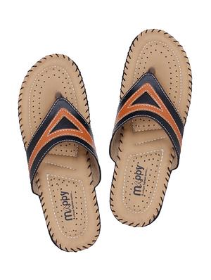 black faux leather sandals - 10986459 - Standard Image - 4