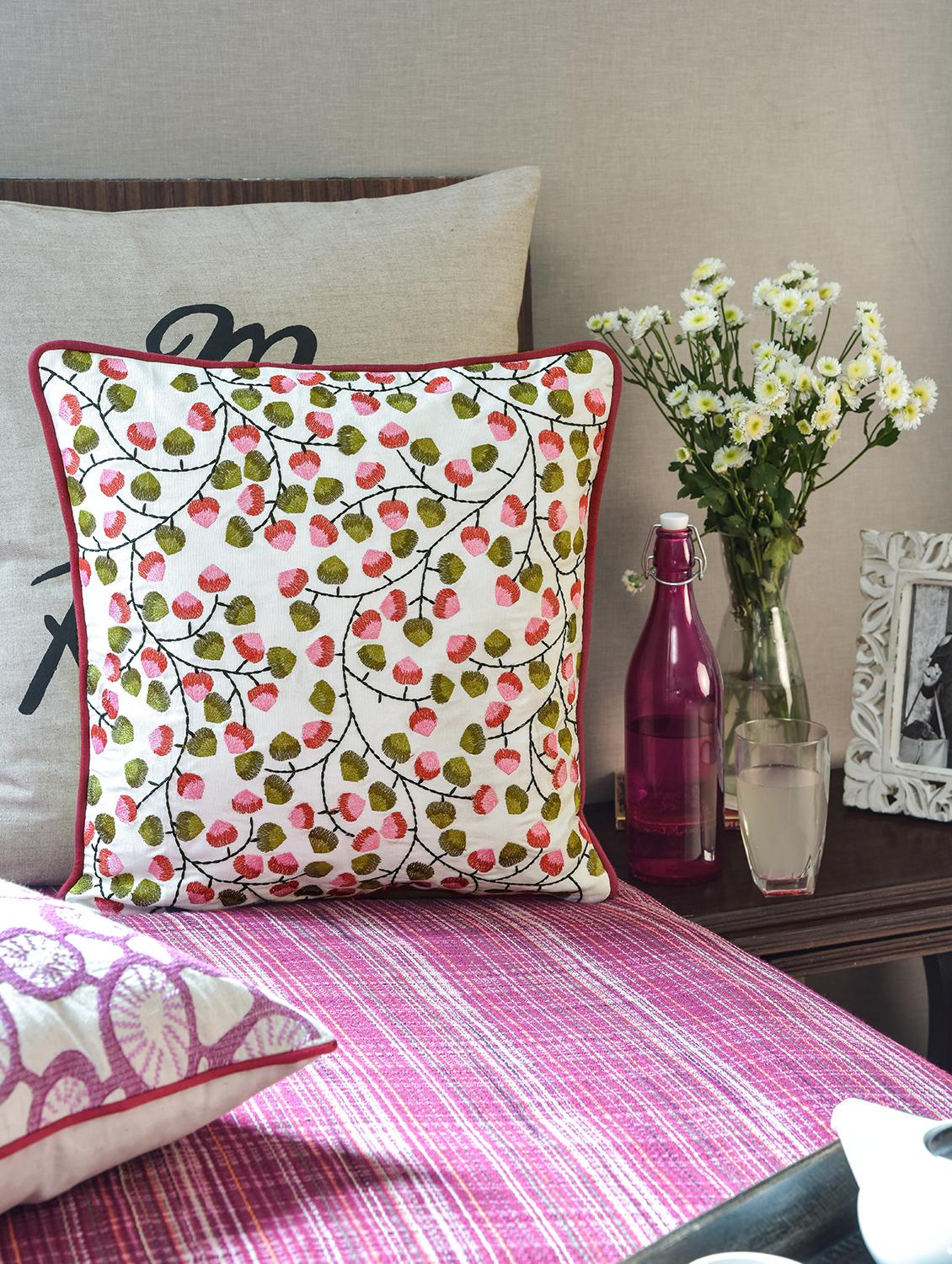 Multicolored Cotton Cushion Cover - By - 1157810