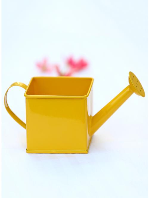 deziworkz square watering can yellow - 11782902 - Standard Image - 1