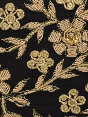 black embellished polyester box clutch - 1185999 - Standard Image - 4
