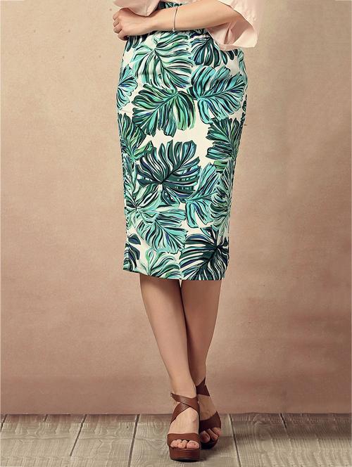 green crepe pencil skirt - 11938540 - Very Small Image - 1