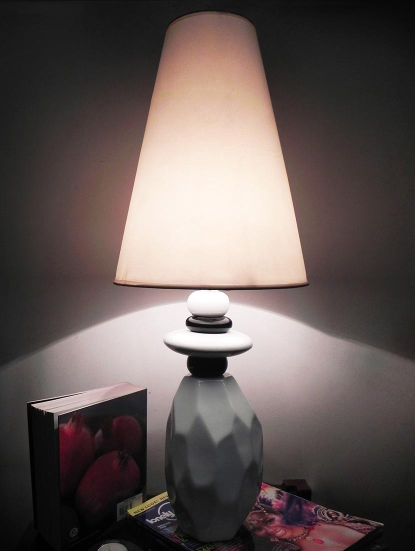 White Ceramic And Cotton Table Lamp - By
