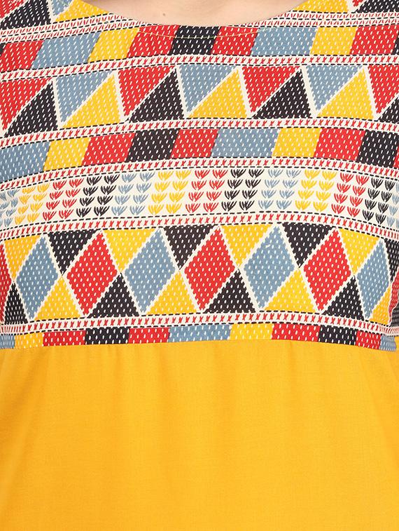 yellow cotton straight kurta - 12149699 - Zoom Image - 4