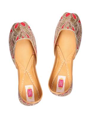 Red silk gota and dori work mojaris - 12241607 - Standard Image - 4