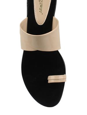 beige leatherette one toe sandals - 12415793 - Standard Image - 4