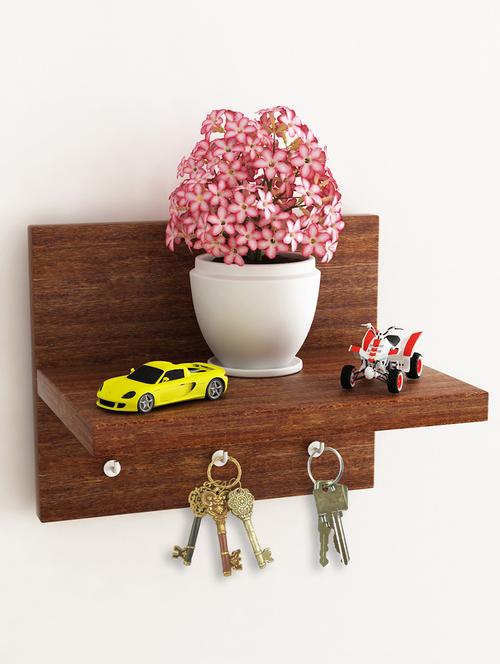 Brown wooden key hanger - 1245544 - Standard Image - 1