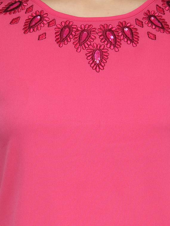 pink top - 12585828 - Zoom Image - 4