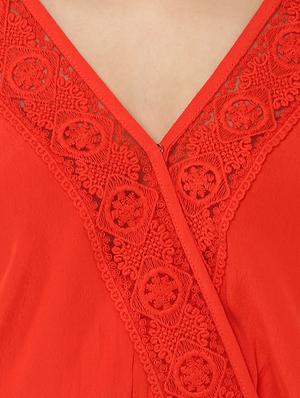 red crepe crop top - 12879370 - Standard Image - 4