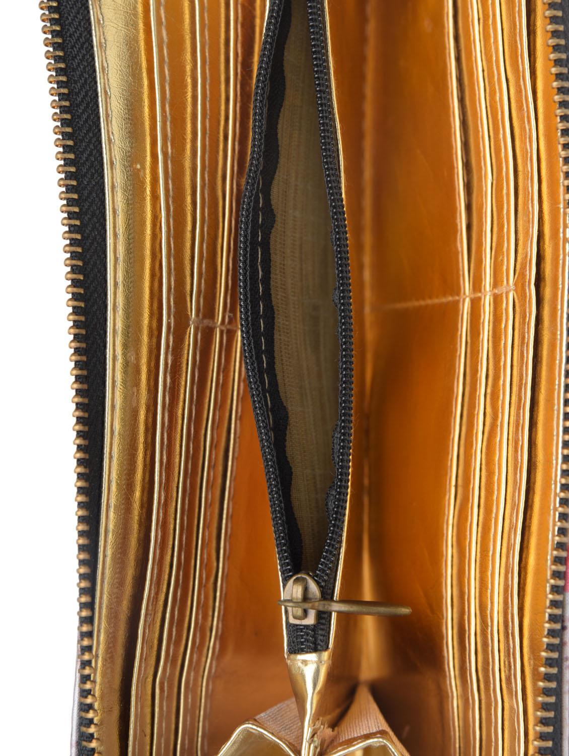 off white printed poly satin wallet - 1290624 - Zoom Image - 4