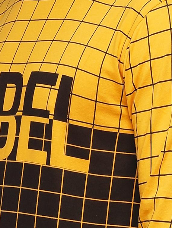 yellow cotton t-shirt - 12989670 - Zoom Image - 4