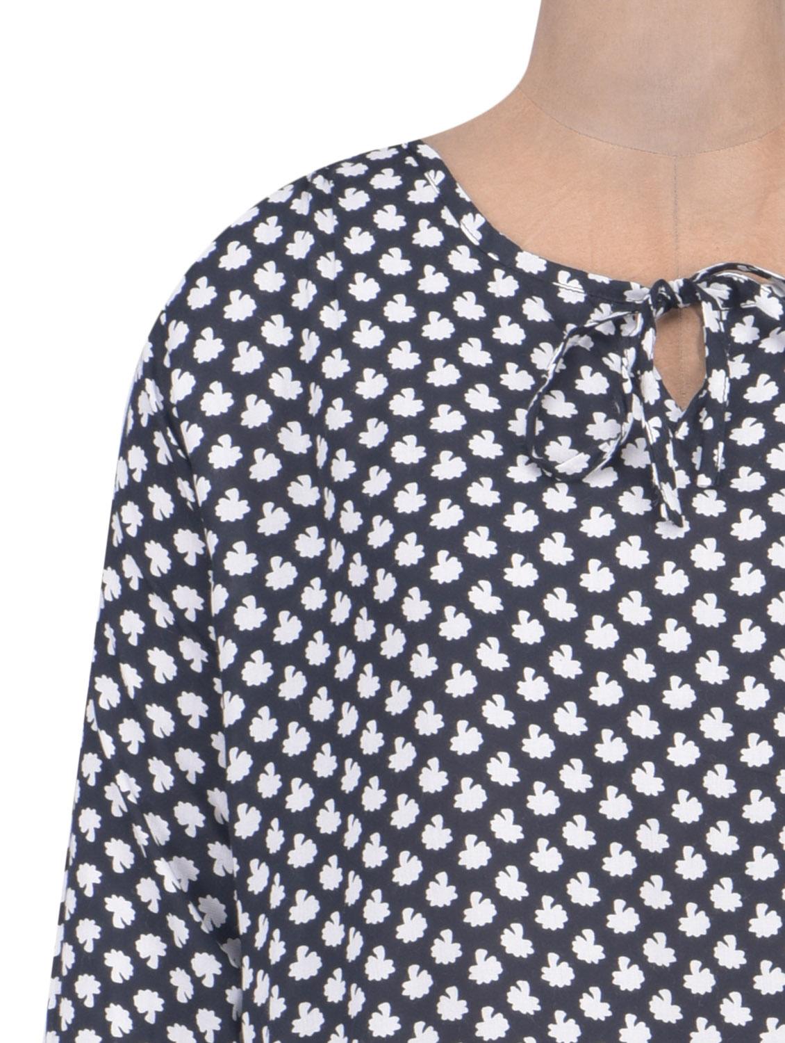 Black Rayon Printed Top - 1306747 - Zoom Image - 4