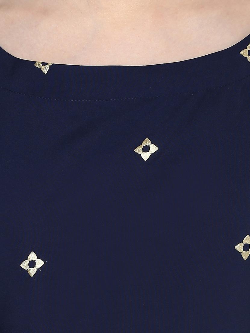 blue crepe block printed long kurta - 13089648 - Zoom Image - 4
