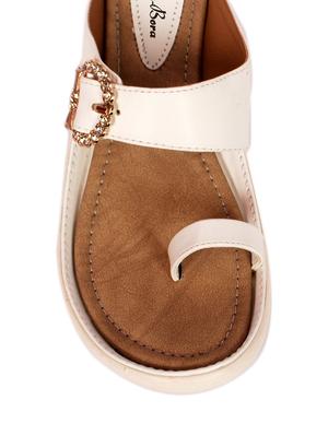 white one toe sandal - 13146983 - Standard Image - 4