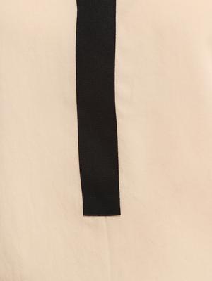 bell sleeved contrast detail top - 13180080 - Standard Image - 4