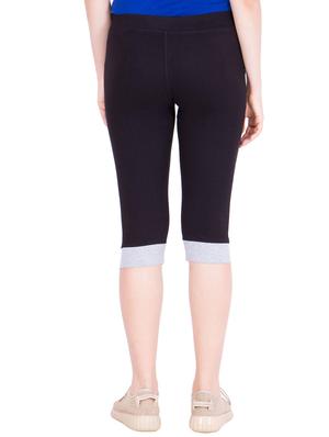 Set of 2 multi colored sports capri - 13311975 - Standard Image - 7
