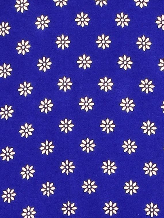 blue cotton blend printed straight kurta - 13377079 - Zoom Image - 4