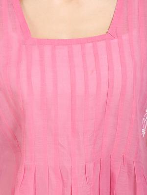 pink cotton chikankari work a-line kurta - 13387891 - Standard Image - 4