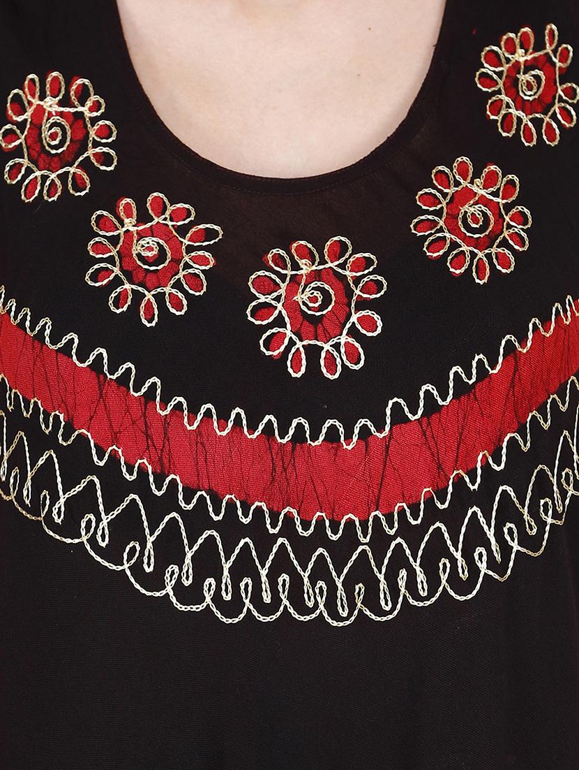 black crepe shift dress - 13417349 - Zoom Image - 4