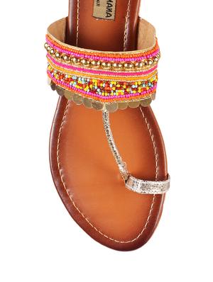 pink faux leather one toe kolhapuris - 13448266 - Standard Image - 4