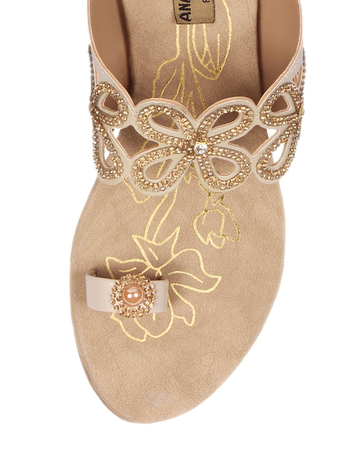 beige one toe sandal - 13448362 - Zoom Image - 4