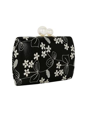 black metal clutch - 13454999 - Standard Image - 4