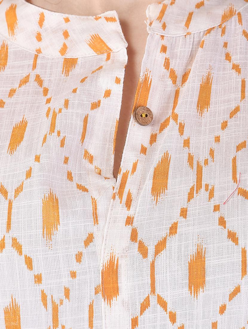 cream cotton ikat printed straight kurta - 13656110 - Zoom Image - 4