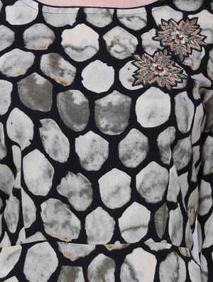 black rayon flared kurta - 13684907 - Standard Image - 4