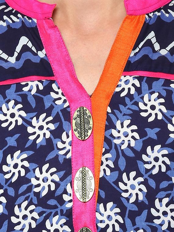 blue cotton printed straight kurta - 13750806 - Zoom Image - 4