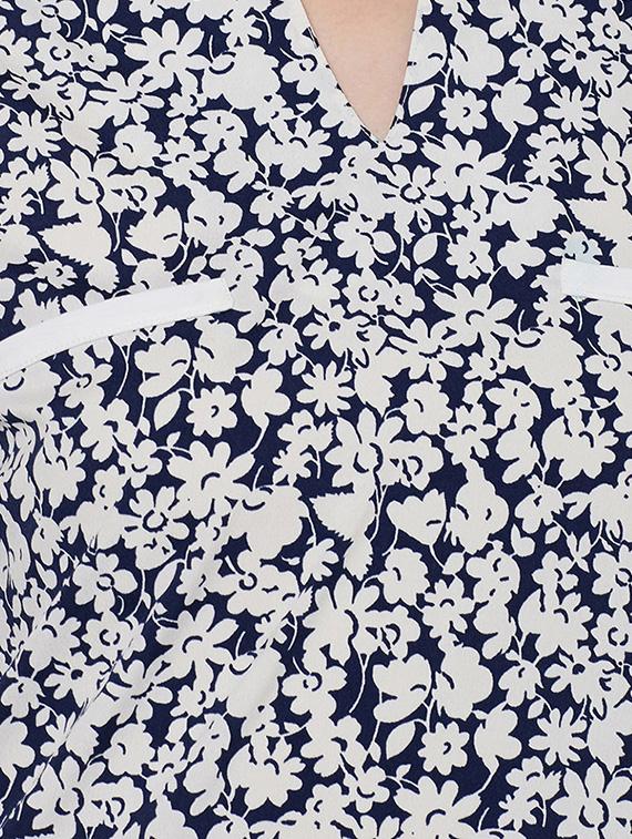 Mandarin collar floral top - 14113965 - Zoom Image - 4