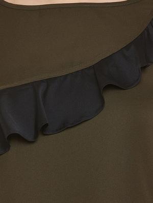 contrast paneled ruffled top - 14137754 - Standard Image - 4