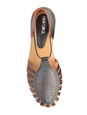 black closed back sandal - 14150817 - Standard Image - 4