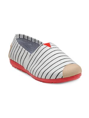 white canvas slip on casual shoes - 14152562 - Standard Image - 1