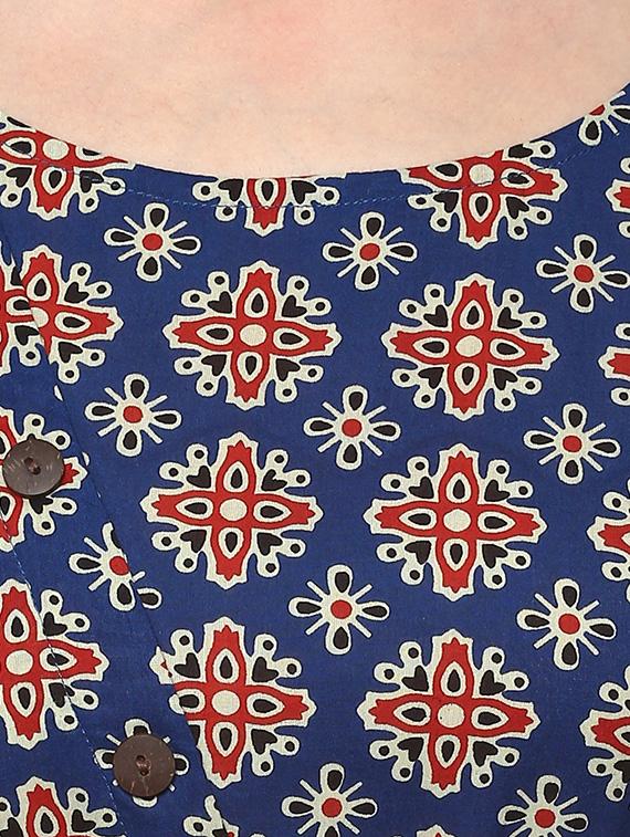 blue cotton flared kurta - 14153255 - Zoom Image - 4