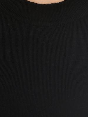 black woollen pullover - 14321779 - Standard Image - 4
