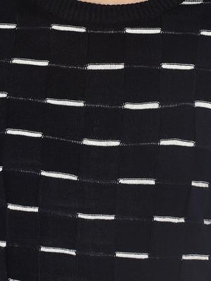 black woollen pullover - 14321810 - Standard Image - 4