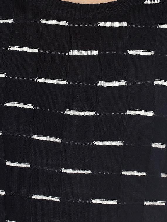 black woollen pullover - 14321810 - Zoom Image - 4