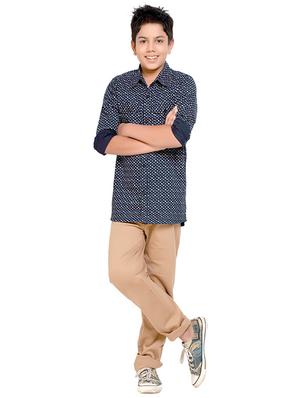 navy blue cotton shirt - 14323476 - Standard Image - 4