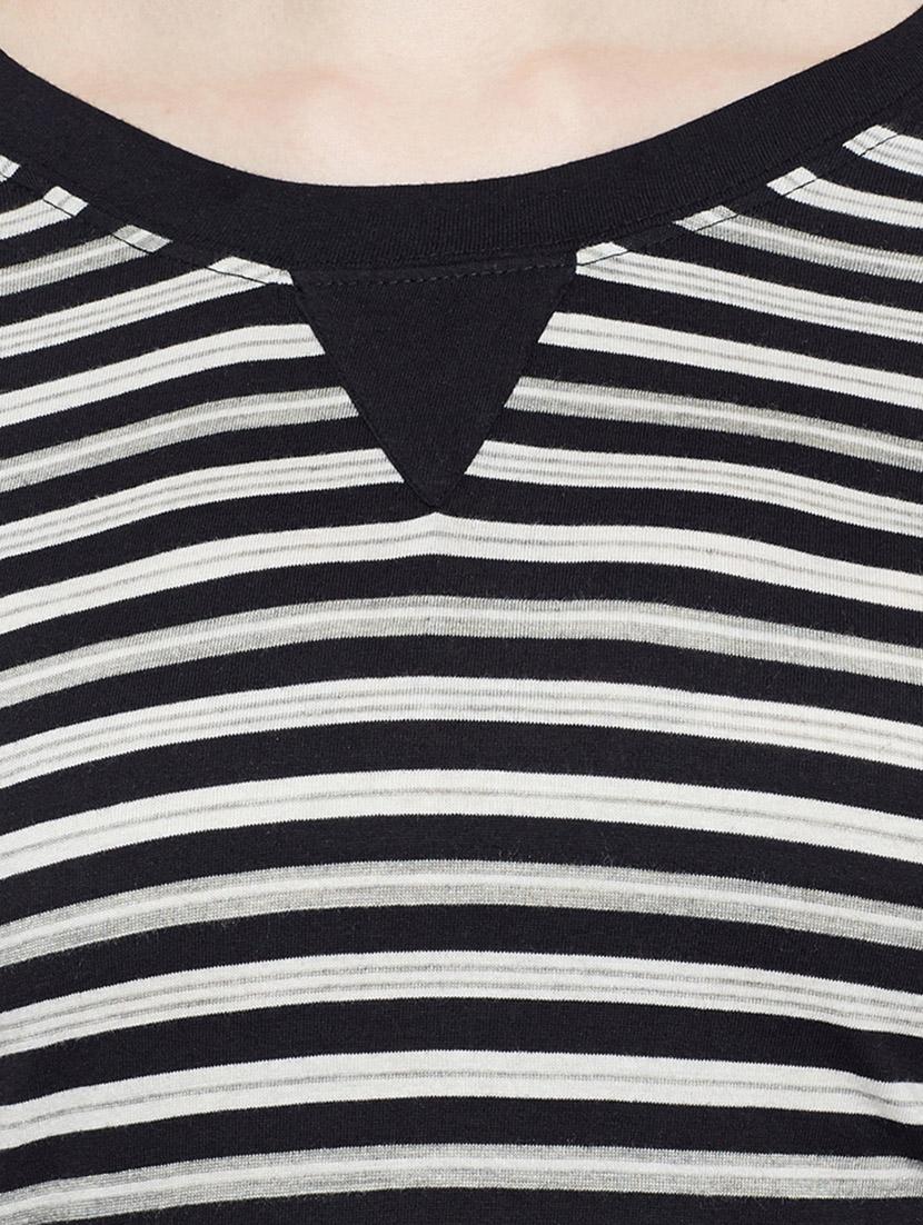 thumb hole sleeved striped tee - 14384019 - Zoom Image - 4