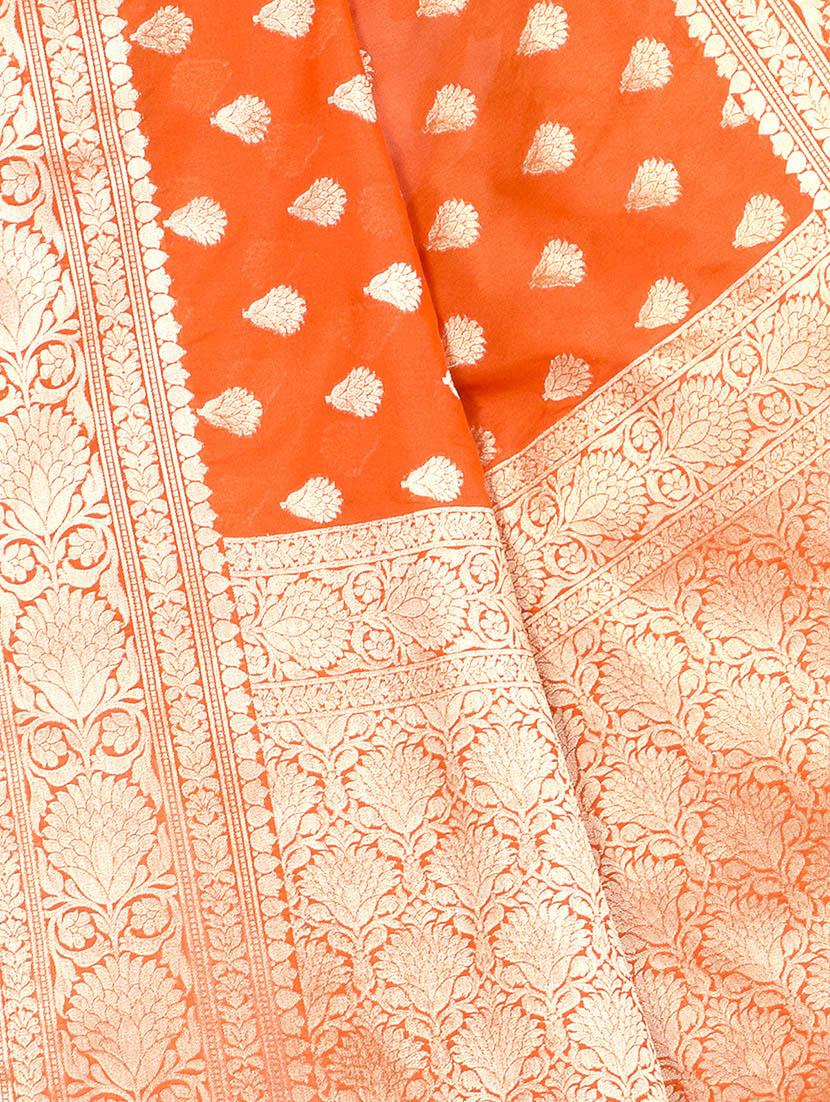 gold zari motif banarasi saree with blouse - 14389278 - Zoom Image - 4
