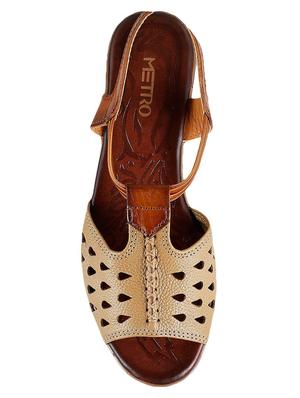 beige tpr back strap sandals - 14422441 - Standard Image - 4