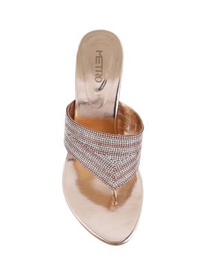 beige toe separator sandal - 14422759 - Standard Image - 4